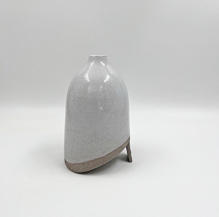 Bottle vase II STW